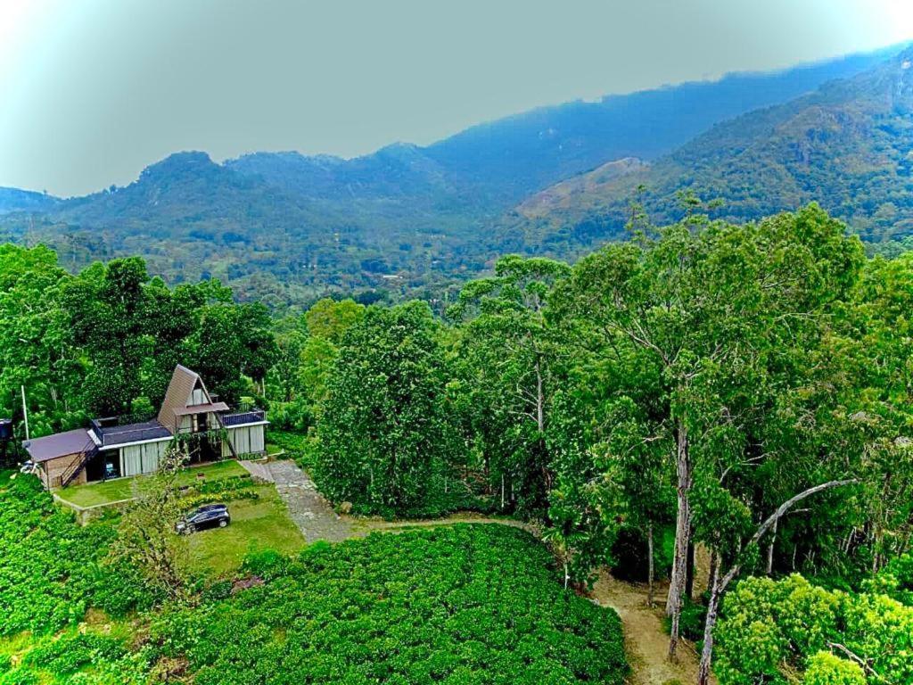 The Backyard Balangoda Luaran gambar